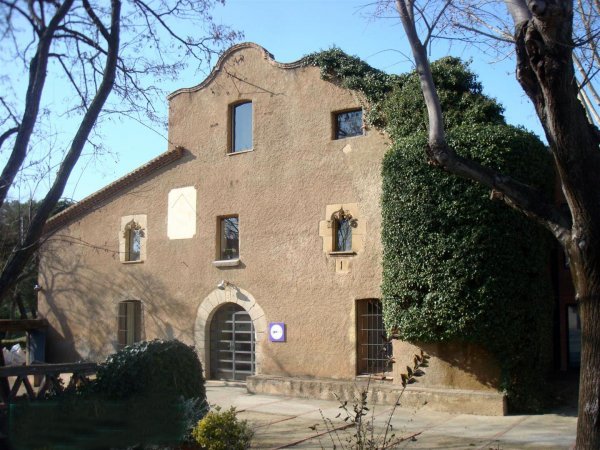Masía Can Fatjó del Molí, Cerdanyola, donde Servicom tiene instalada su sede central.